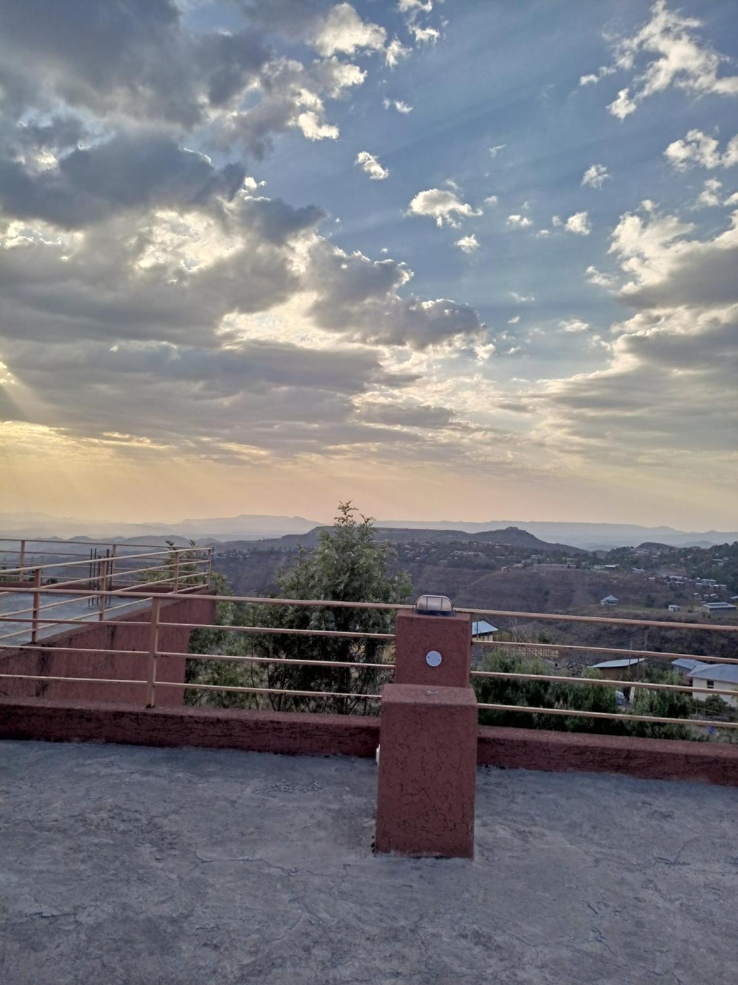 Zan-Seyoum Hotel - Lalībela Dış mekan fotoğraf